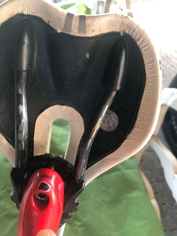 Used Pinarello tubo reggi sella carbonio con delle Italia bike — image 4 of 5