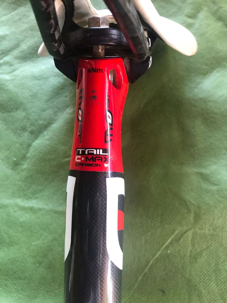 Used Pinarello tubo reggi sella carbonio con delle Italia bike — image 3 of 5