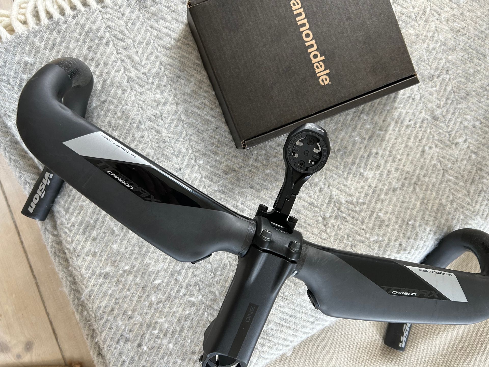 c9913db5-9a9f-498c-bed8-