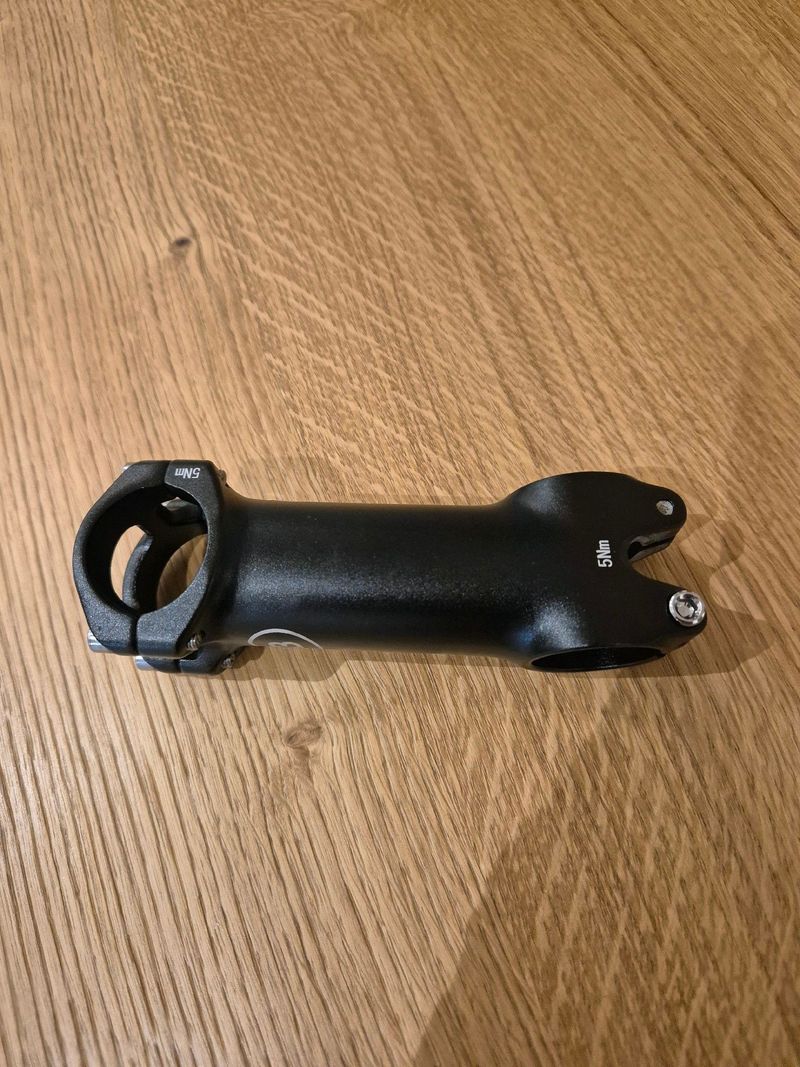 Used BOMBTRACK ROAM forged aluminium stem, -7° 100mm Cockpit