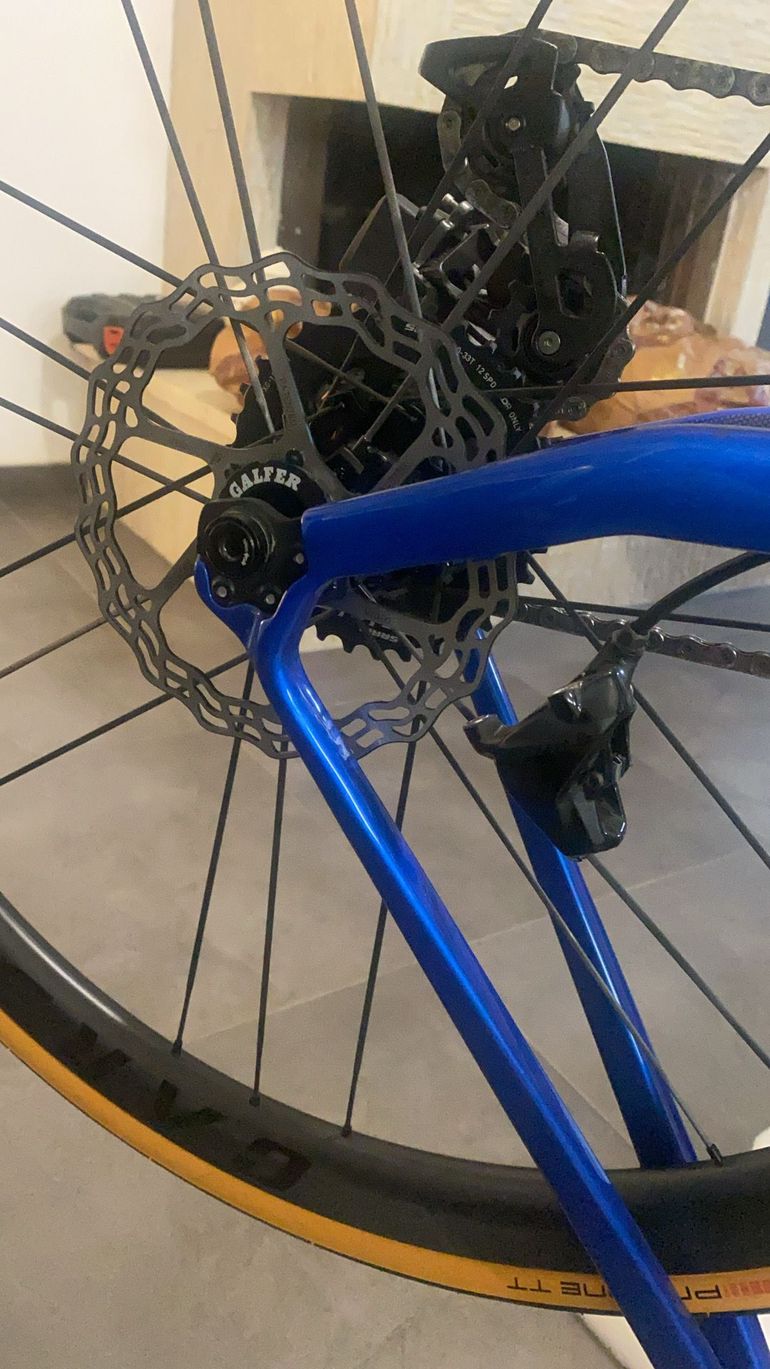 Used Carbon core G3 2022 bike — image 3 of 4