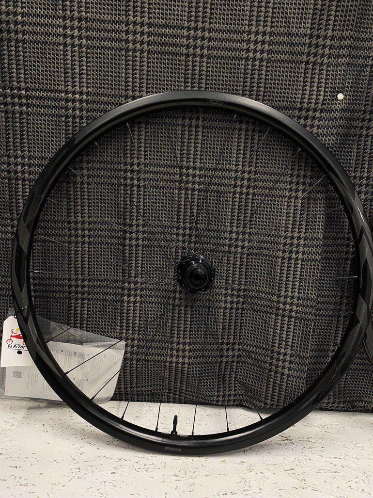 Giant XCR 29” null