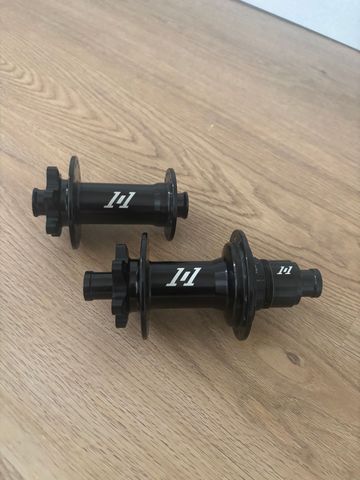 Used Industry Nine 1/1 2025 bike — image 3 of 5