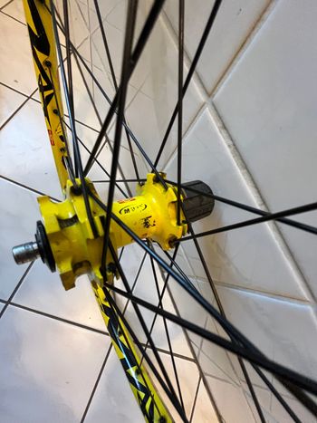 Używany Mavic Demaxx 2006 26" bike — zdjęcie 12 z 14