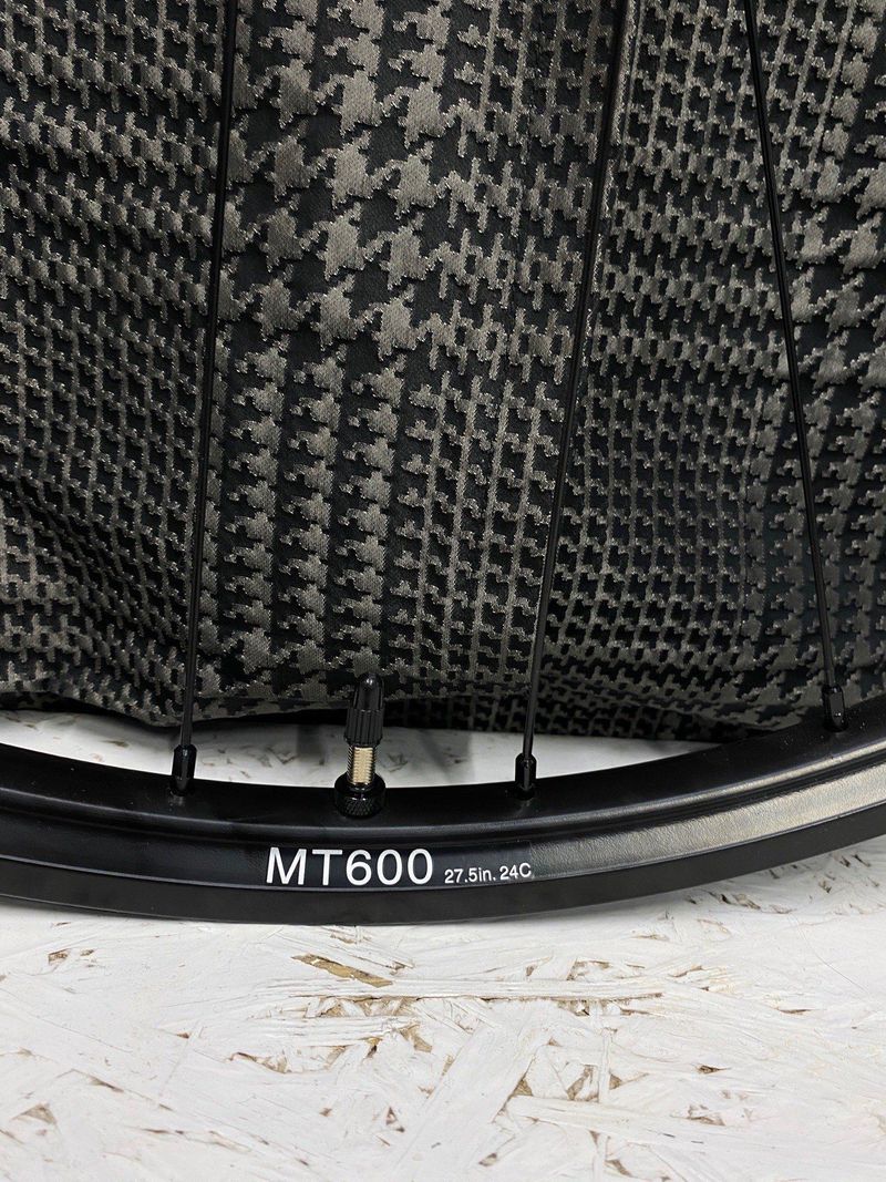 Gebrauchtes Shimano MT 600 27, 5” bike — Bild 2 von 3