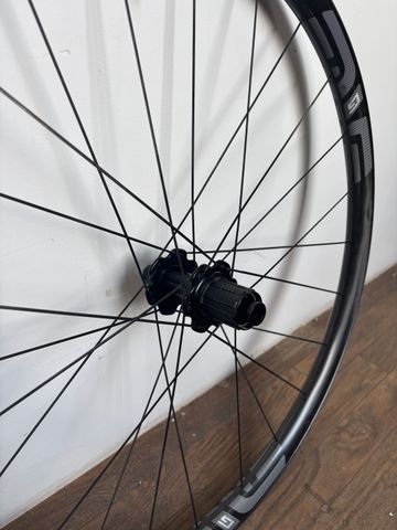 Used Enve G27 2024 bike — image 3 of 7