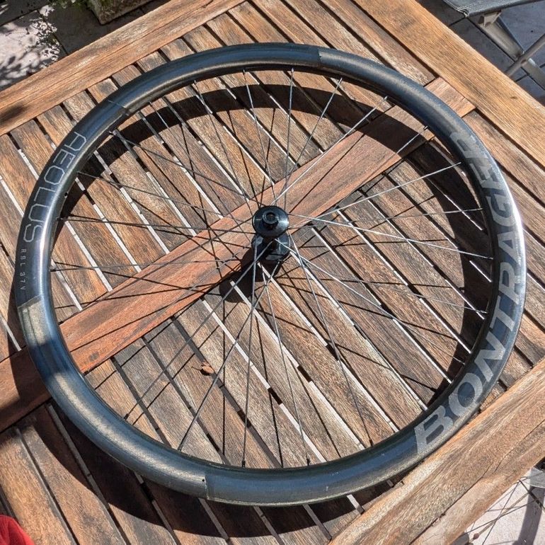 Brugt Bontrager Aeolus RSL 37V VR 2024 bike — billede 2 af 5