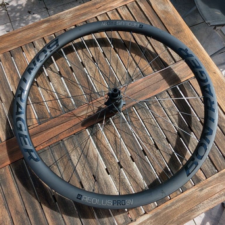 Bontrager Aeolus Pro3V HR 2024 bike d'occasion — image 2 sur 5