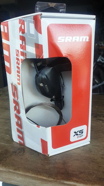 Używany Sram X5 Drivetrain & Pedals