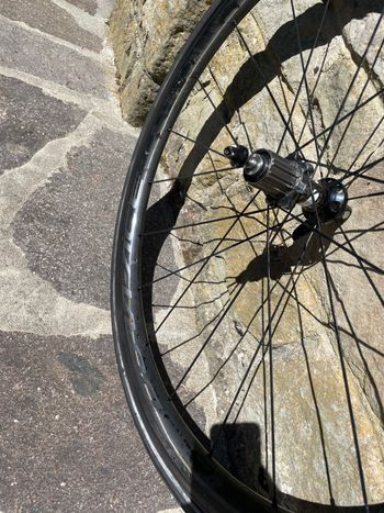 Used Shimano Dura ace 2021 bike — image 4 of 9