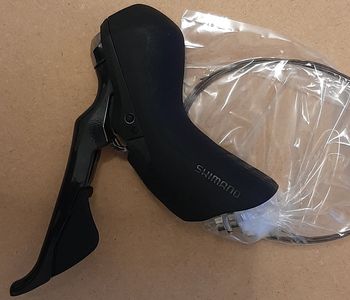 Used Shimano R8020 / R8070 2025 bike — image 10 of 11