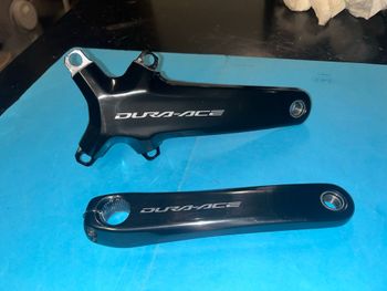 Używany Shimano FC-R9200 2024 Drivetrain & Pedals