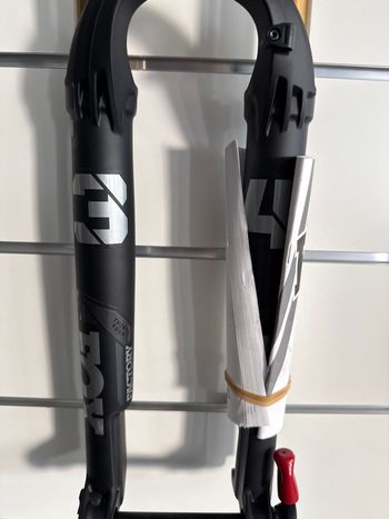Brugt Fox 34 step cast Kashima boost 29 2024 bike — billede 2 af 3