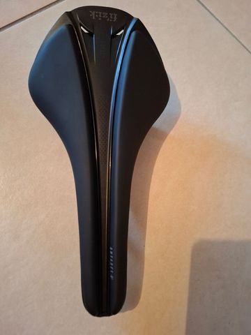 Tweedehands Fizik Antares R1 Versus Evo Saddles & Seatposts