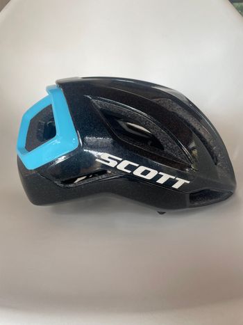 Używany Scott CENTRIC PLUS - MIPS TECH 2024 Cycling Accessories