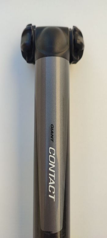 Używany Giant Contact Saddles & Seatposts