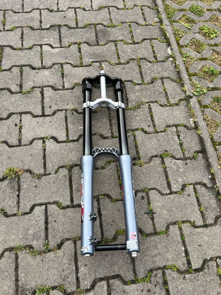 Used Marzocchi marzocchi bomber 888 rc3 bike — image 2 of 4