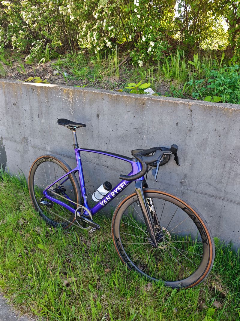 Käytetty Cadex 36mm 2024 bike — kuva 1 / 11