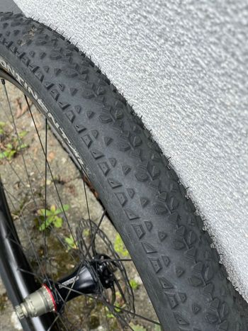 Używany EXTRALITE TrueBc XC Carbon Hyperboost 3 2024 bike — zdjęcie 10 z 12