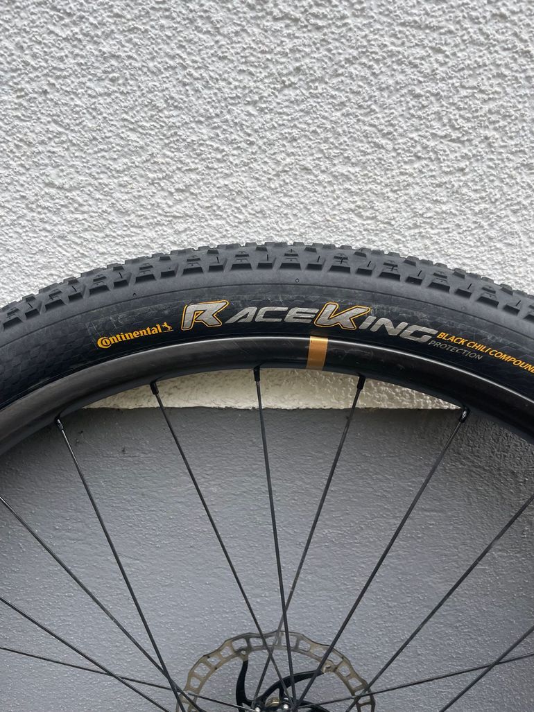 Używany EXTRALITE TrueBc XC Carbon Hyperboost 3 2024 bike — zdjęcie 3 z 12