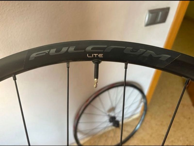 Fulcrum racing lite 2025 Wheels de segunda mano