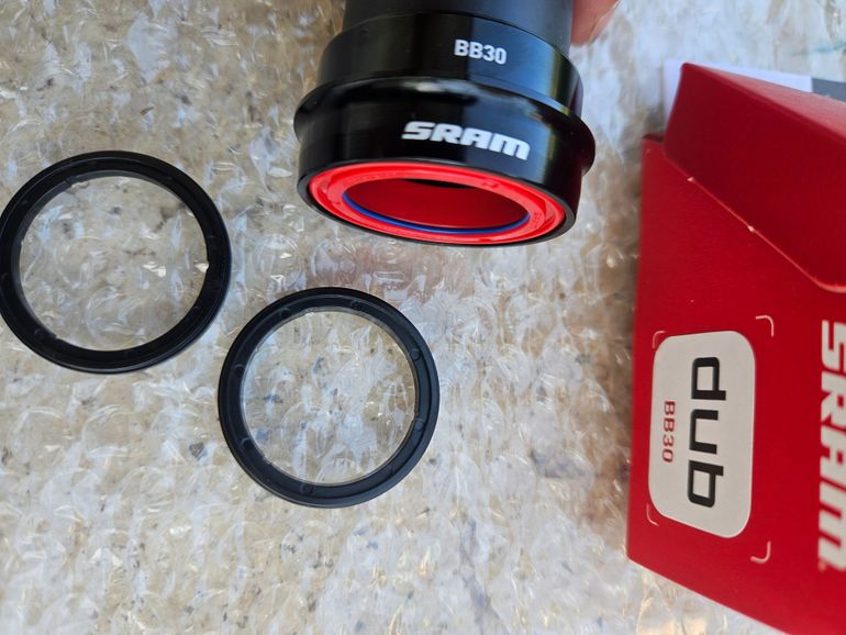 Gebrauchtes Sram Ceramic DUB BB30 bike — Bild 2 von 2
