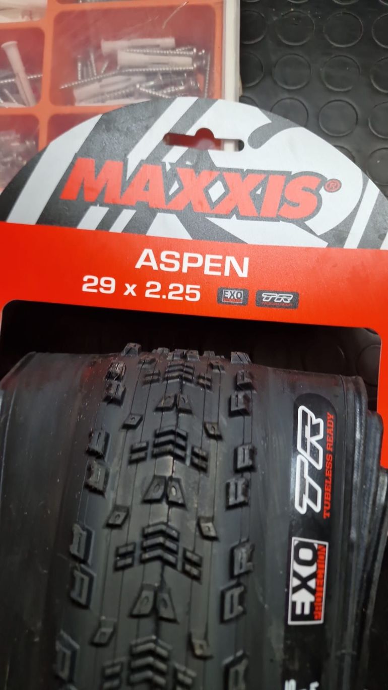 Tweedehands Maxxis ASPEN 2024 bike — afbeelding 2 van 2