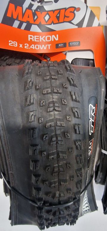 Gebrauchtes Maxxis recon 2024 Tyres & Tubes