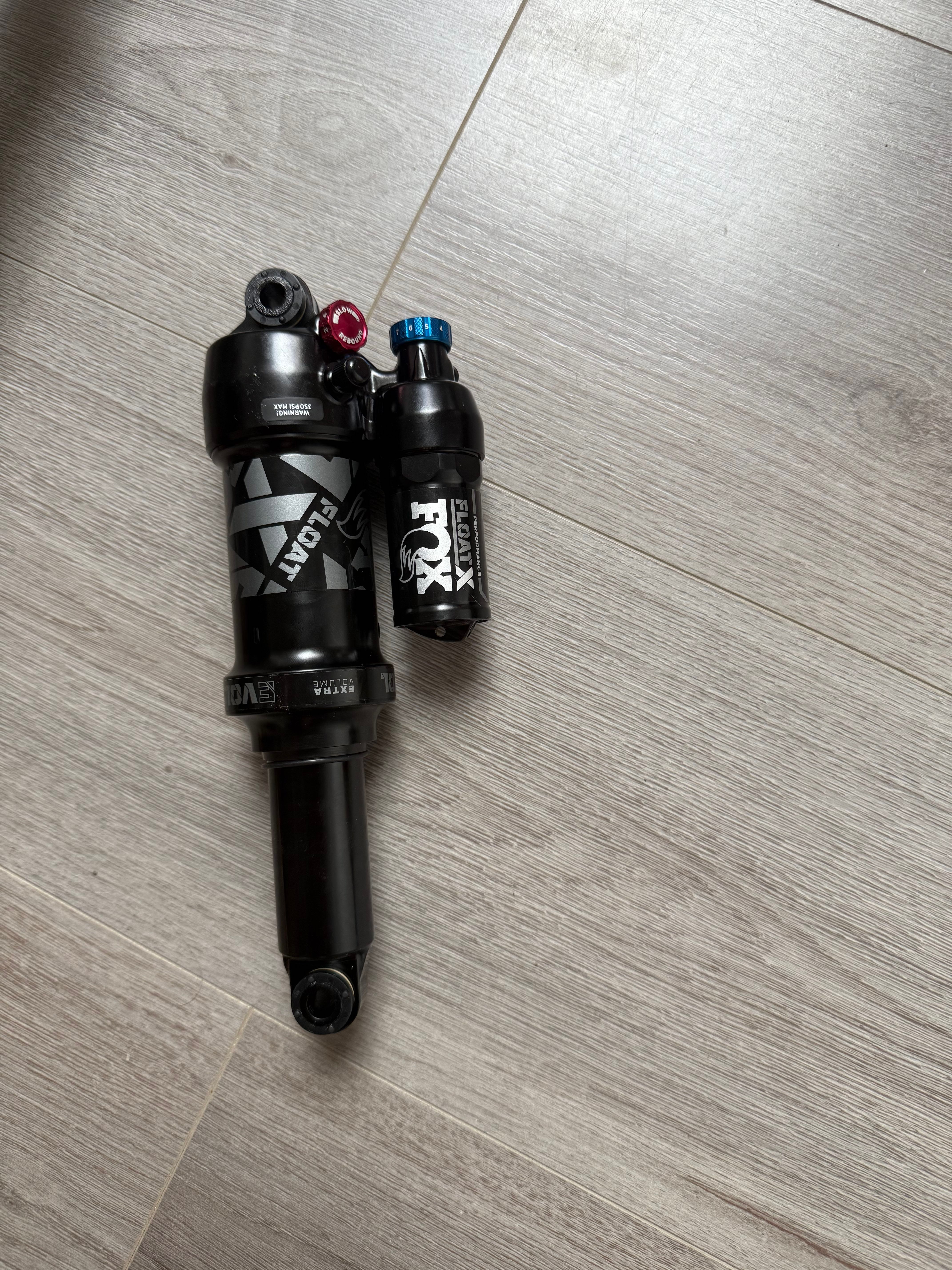 FOX FLOAT X Performance 2025 50周年 2025 Fox Float X Performance