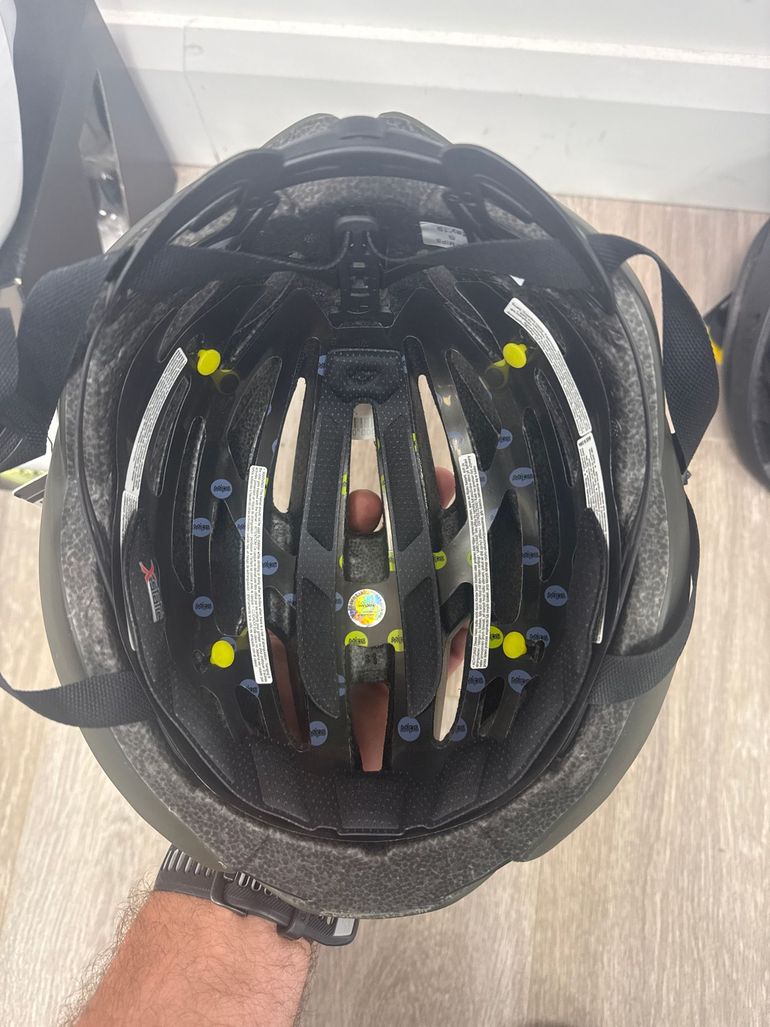 Giro cinder 2024 bike usato — immagine 2 di 2