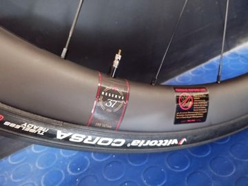 Brugt Reserve 34|37 Turbulent Aero 2024 bike — billede 2 af 4