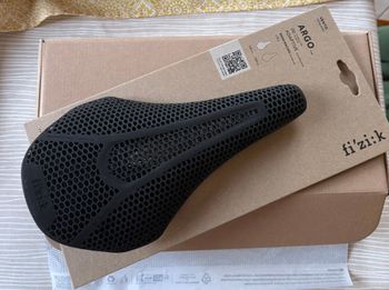 Brugt Fizik Argo adaptive 00 2025 Saddles & Seatposts
