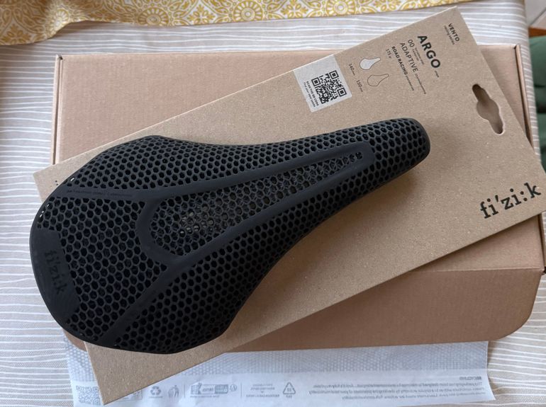 Brugt Fizik Argo adaptive 00 2025 bike — billede 1 af 3