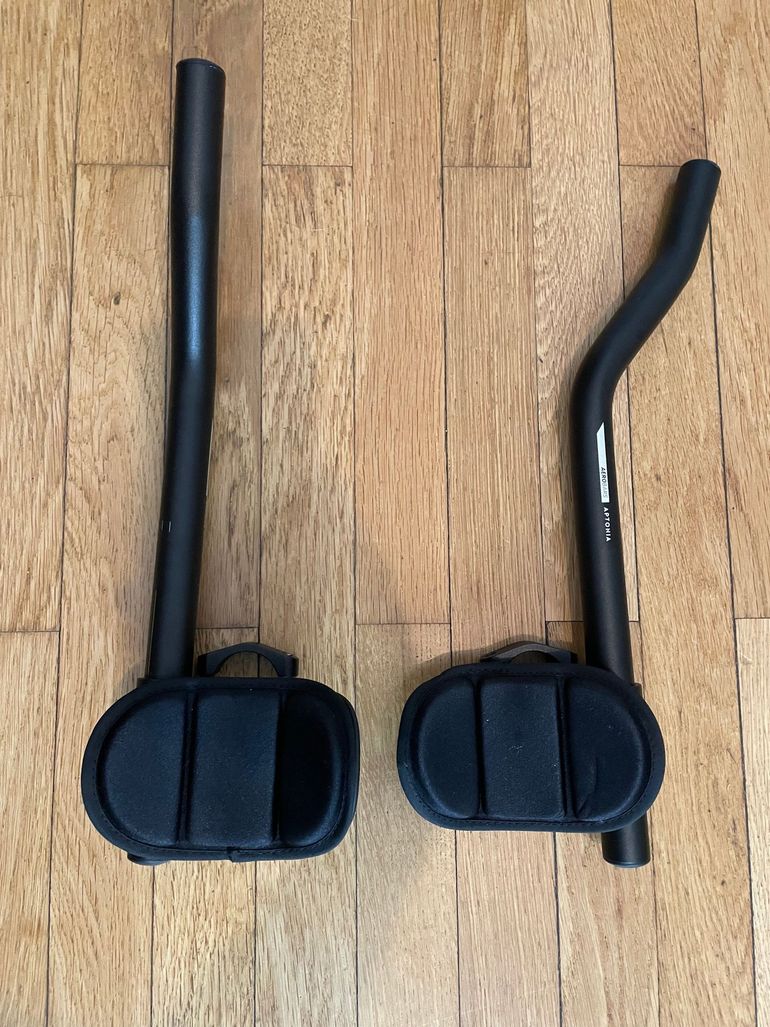 Used Van Rysel Prolongateurd Longue Distance 2024 bike — image 1 of 2