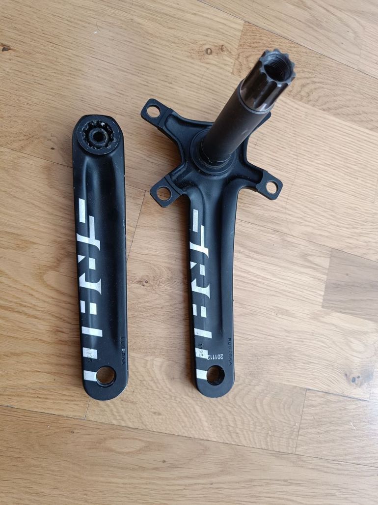 Used Sram Sram Apex Crankset 172.5 bike — image 2 of 4