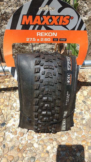 Gebrauchtes Maxxis REKON Tyres & Tubes