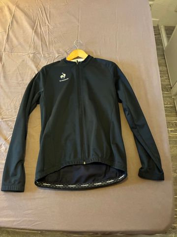 Gebrauchtes le coq sportif veste hiver noire. Cycling Clothing