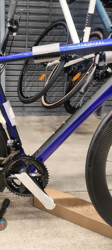 Mavic Cosmic Carbone 65 sl disc 2025 bike de segunda mano — imagen 2 de 4