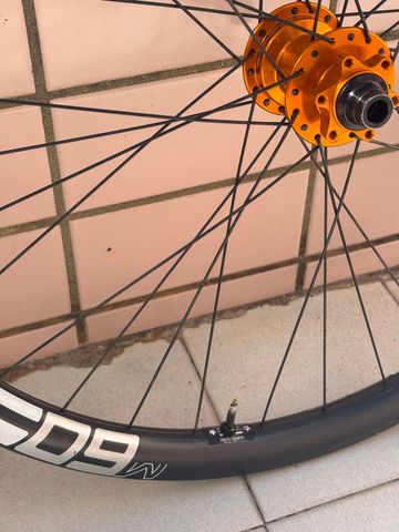 Used Enve M60Forty 2024 bike — image 8 of 13