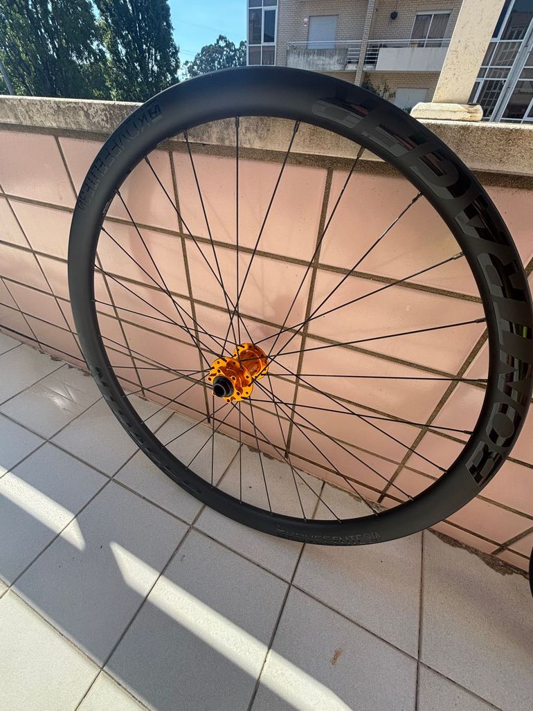 Brugt Enve M60Forty 2024 bike — billede 6 af 13
