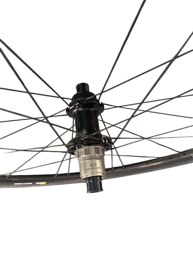 Used Corima essentia disc tlr 2024 bike — image 3 of 6