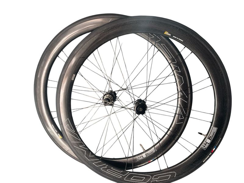 Used Corima essentia disc tlr 2024 bike — image 1 of 6