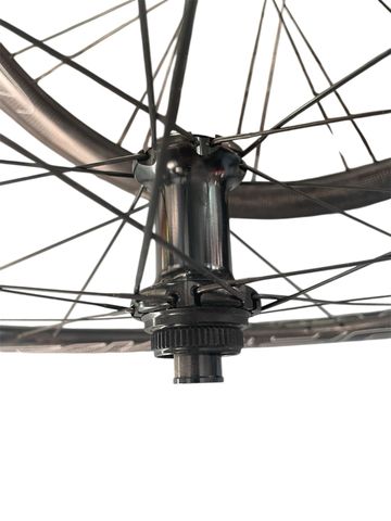 Used Corima essentia disc tlr 2024 bike — image 6 of 6