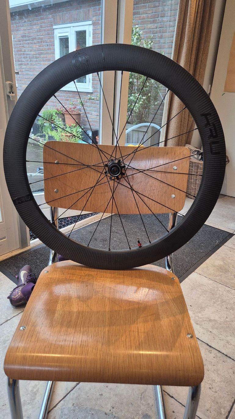 Used kru c60 2019 bike — image 1 of 7