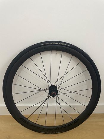 Bontrager Aeolus Elite 35 disc 2024 bike usato — immagine 3 di 6