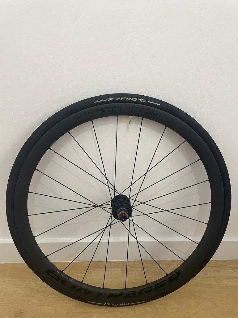 ふ*ン様 BONTRAGER AEOLUS ELITE 35 DISC Bontrager Aeolus Elite 35 TLR Disc Road Wheelset 2025