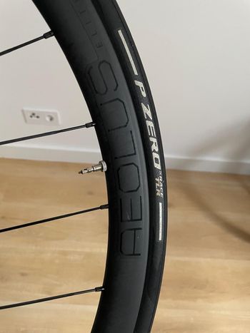 Bontrager Aeolus Elite 35 disc 2024 bike usato — immagine 6 di 6