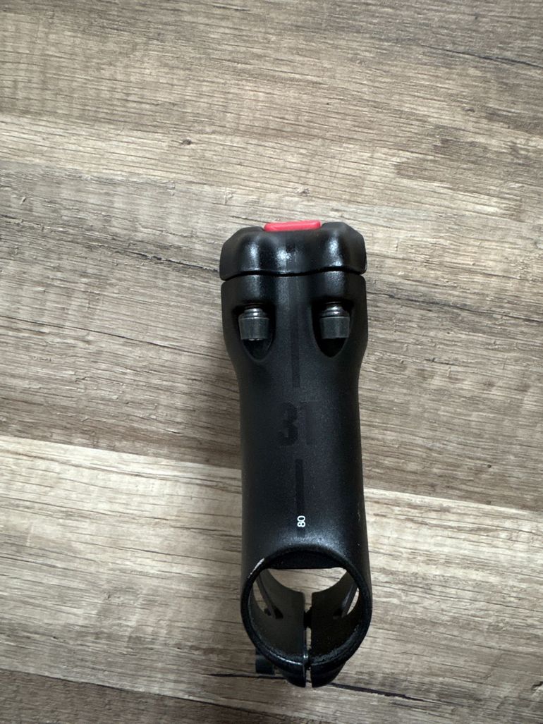 Tweedehands 3T Apto Stealth 2023 bike — afbeelding 2 van 4