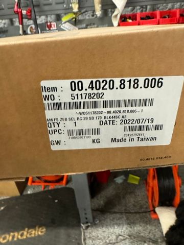 Used RockShox ZEB Select 170 2023 bike — image 5 of 5