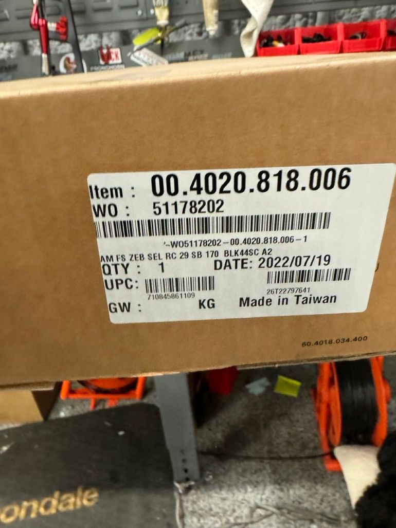 Used RockShox ZEB Select 170 2023 bike — image 5 of 5